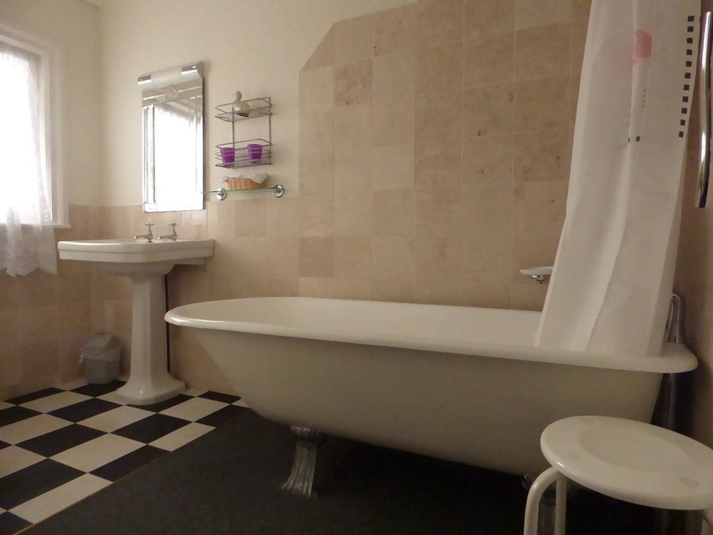 Brayscroft House Hotel Eastbourne Bagian luar foto