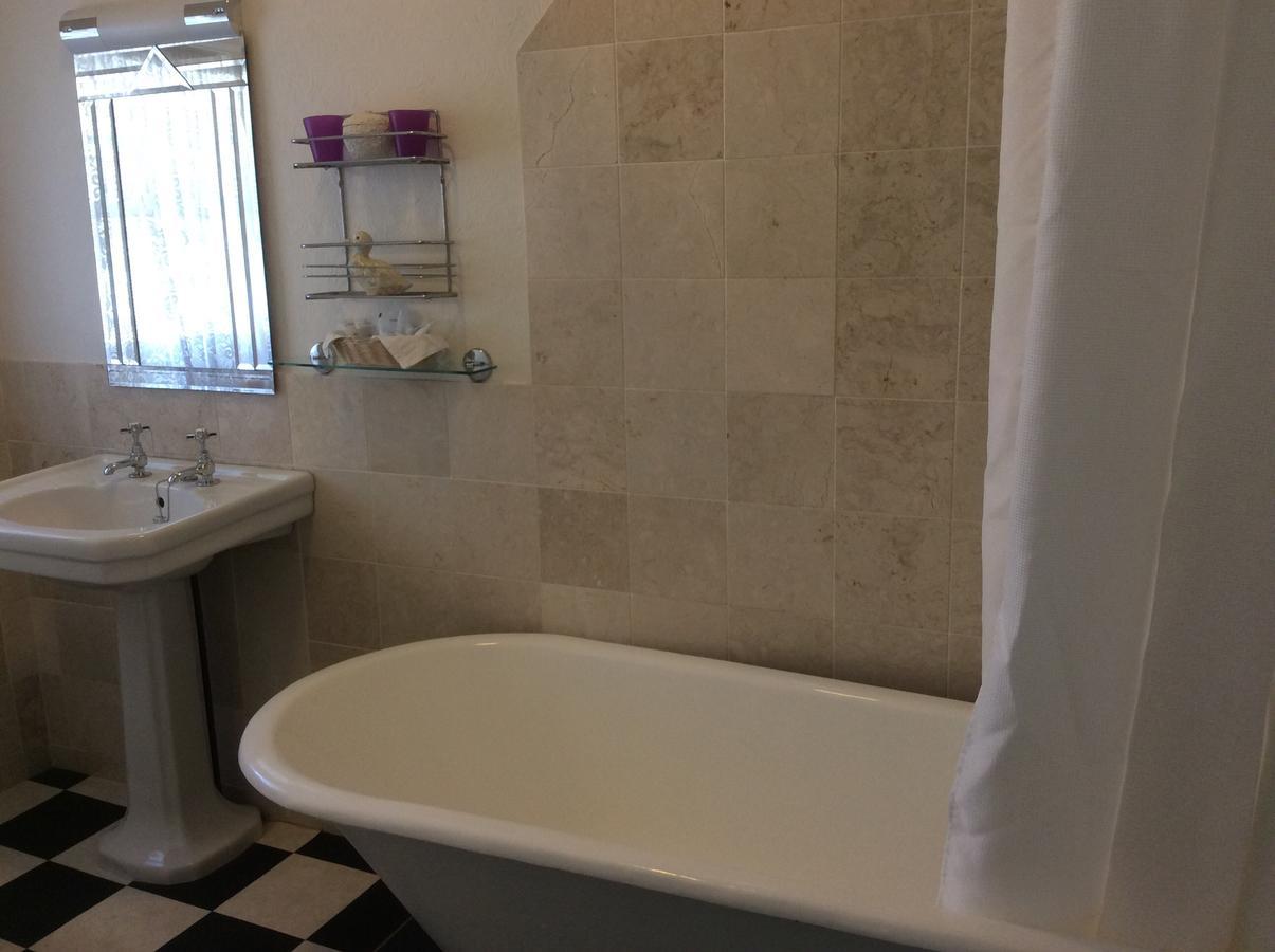 Brayscroft House Hotel Eastbourne Bagian luar foto