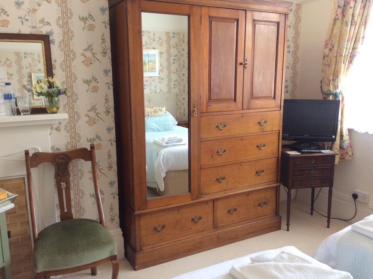 Brayscroft House Hotel Eastbourne Bagian luar foto