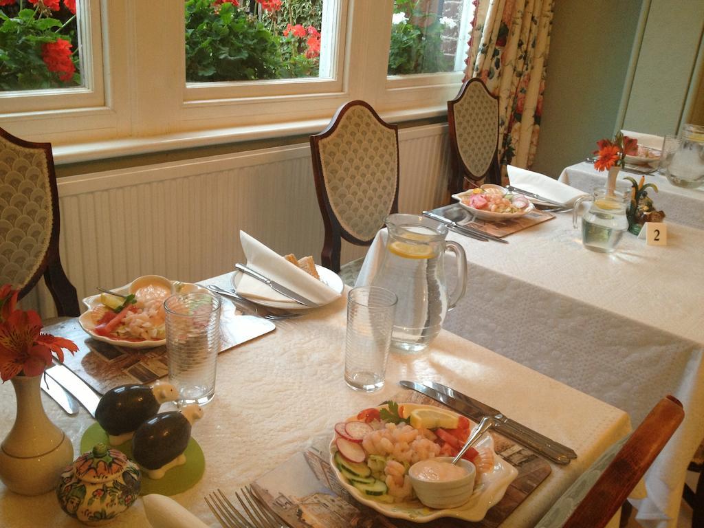 Brayscroft House Hotel Eastbourne Bagian luar foto